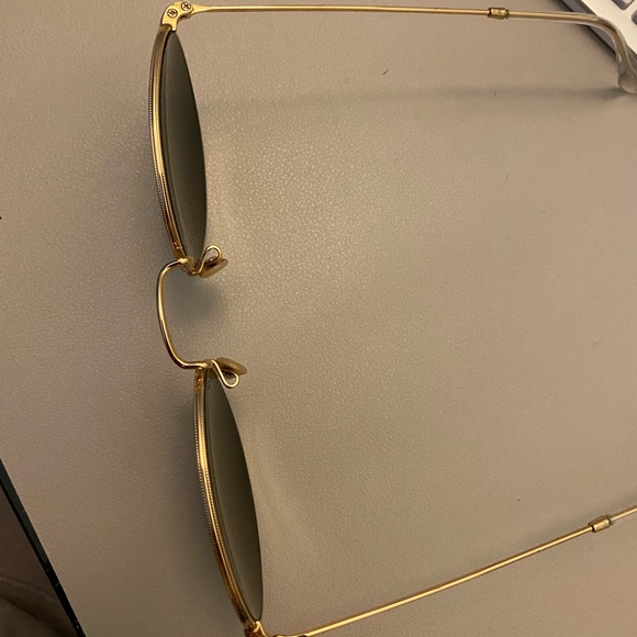 Round Rayban Sunglasses - Picture 5 of 9